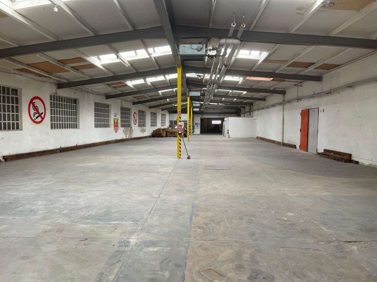 Sie betrachten gerade Große Gewerbehalle – 1.100 m² in Iserlohn zu vermieten