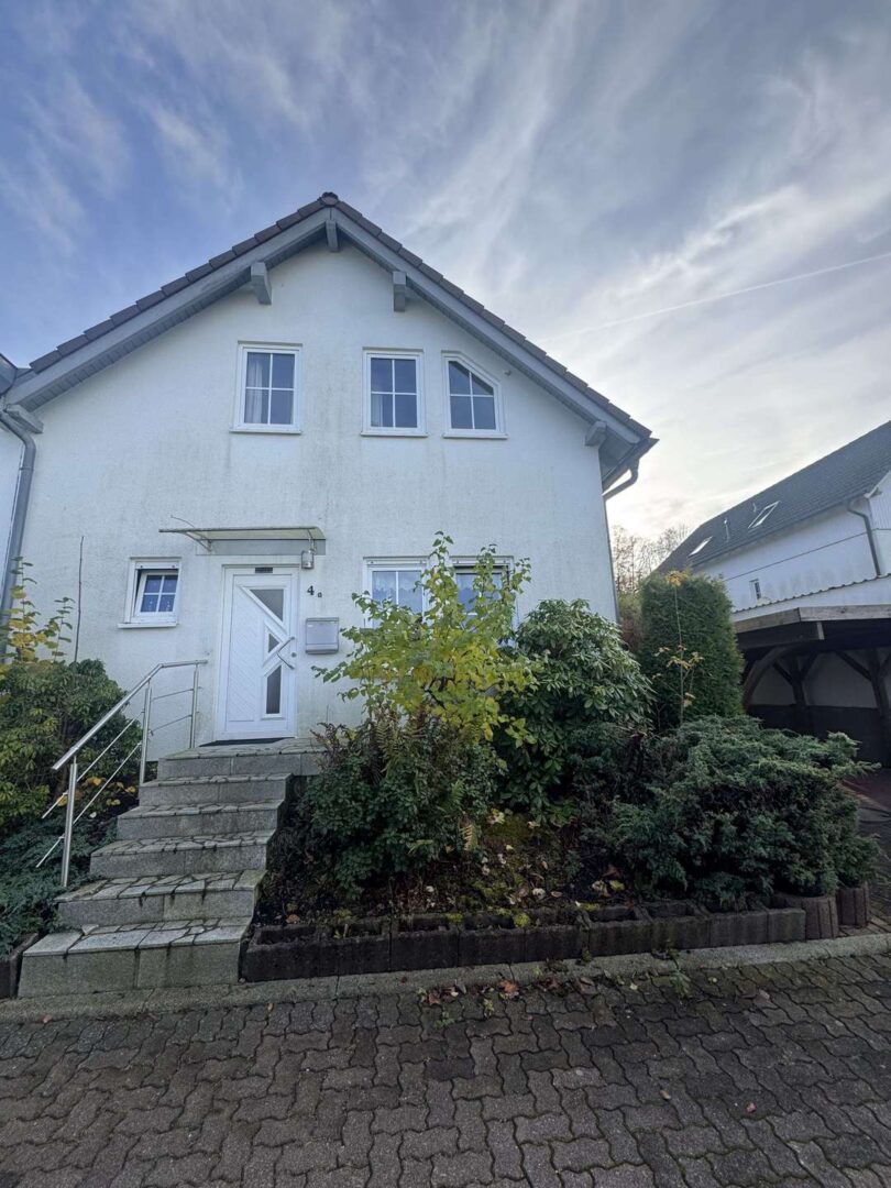 Sie betrachten gerade Gemütliches Einfamilienhaus mit Garten & Terrasse in ruhiger Lage von Altena